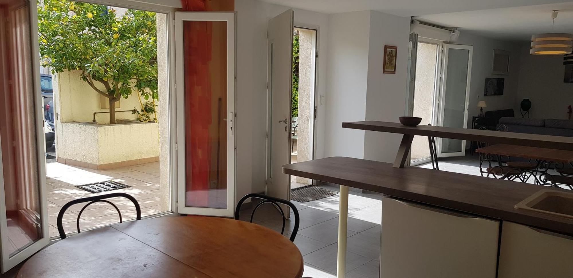 Maison Entiere Garage A 5 Minute A Pied Des Grands Buffets Et Centre Villa *